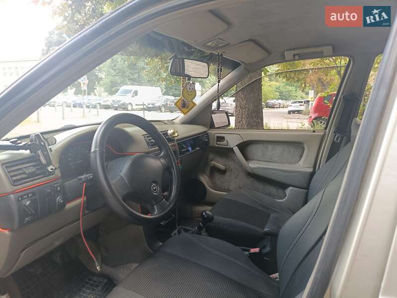 Седан Opel Vectra 1989 в Киеве