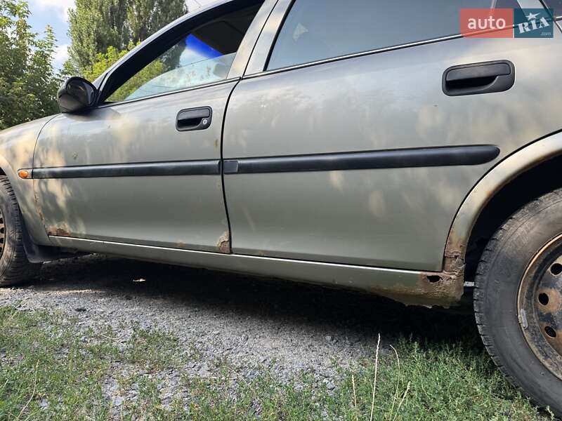Седан Opel Vectra 1996 в Виннице
