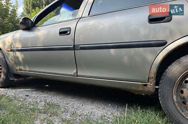 Седан Opel Vectra 1996 в 