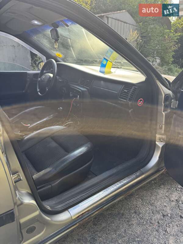 Седан Opel Vectra 1996 в Виннице