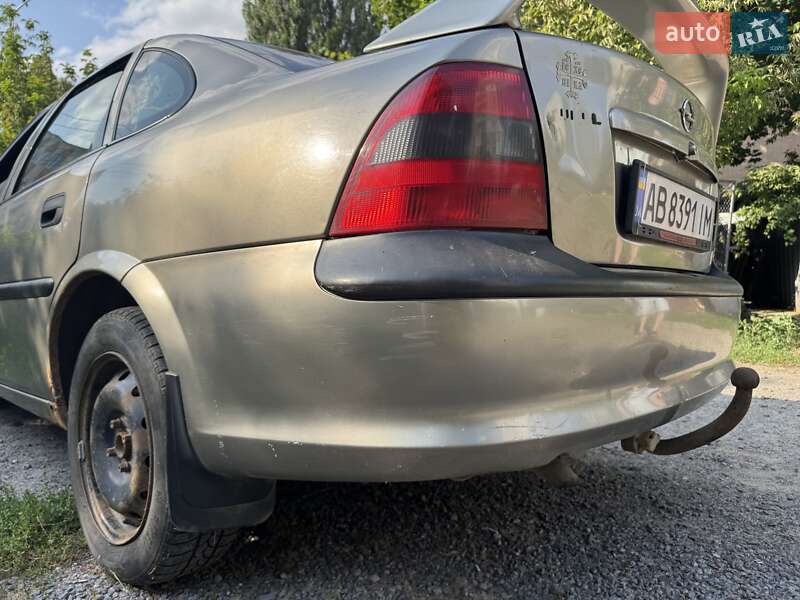 Седан Opel Vectra 1996 в Виннице