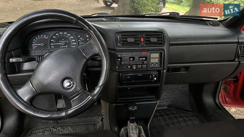 Седан Opel Vectra 1991 в Долині фото 12 Седан Opel Vectra 1991 в Долині
