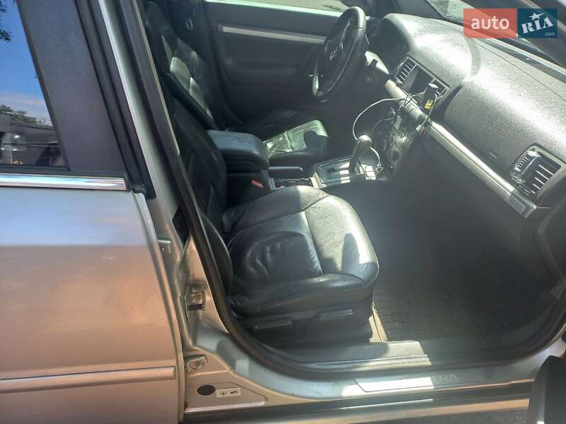 Седан Opel Vectra 2008 в Днепре