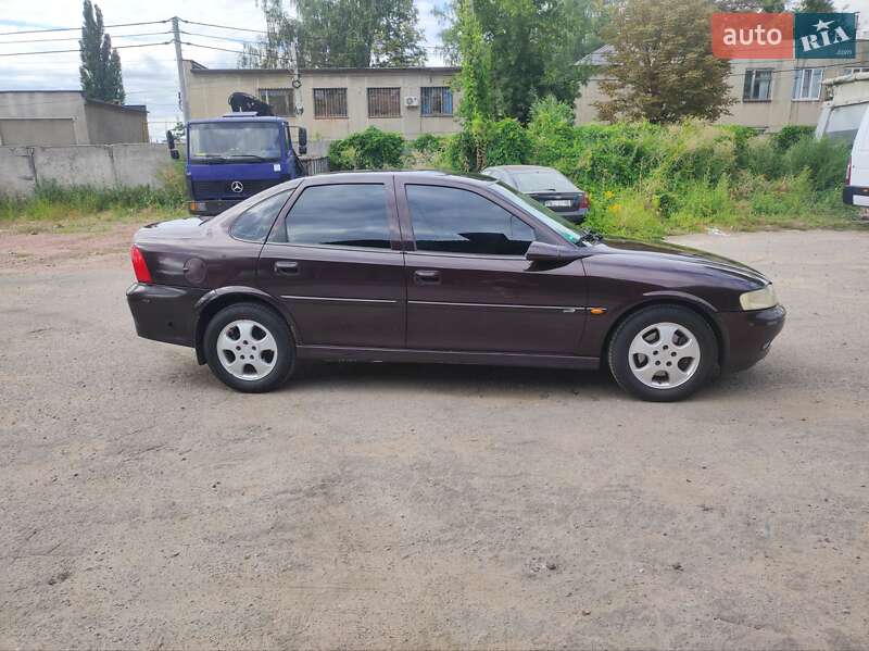 Седан Opel Vectra 2000 в Житомирі