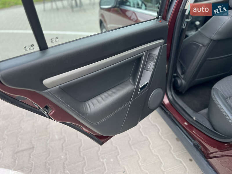 Седан Opel Vectra 2002 в Житомире фото 6 Седан Opel Vectra 2002 в Житомире