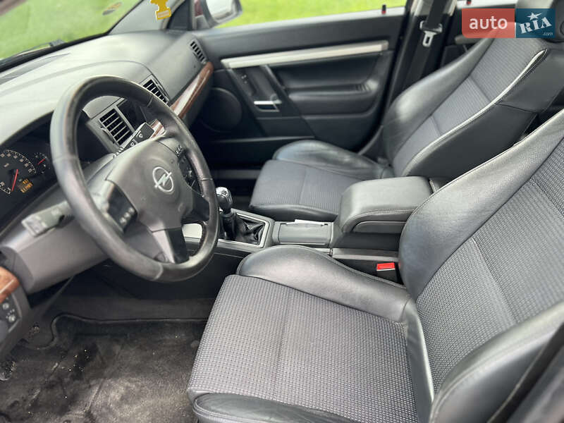 Седан Opel Vectra 2002 в Житомире фото 11 Седан Opel Vectra 2002 в Житомире