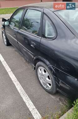 Седан Opel Vectra 1999 в Буче