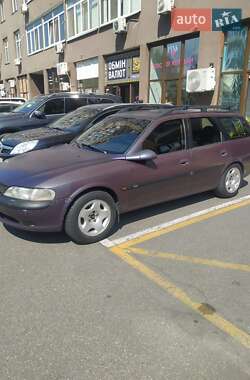 Универсал Opel Vectra 1997 в Киеве