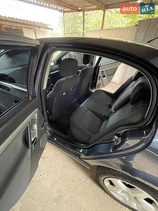 Седан Opel Vectra 2007 в Кривом Роге