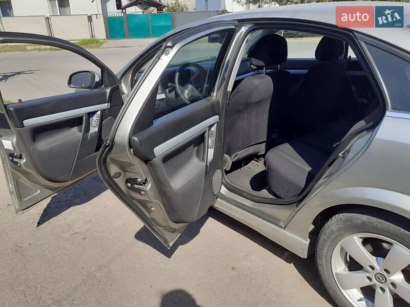 Лифтбек Opel Vectra 2003 в Лубнах фото 9 Лифтбек Opel Vectra 2003 в Лубнах