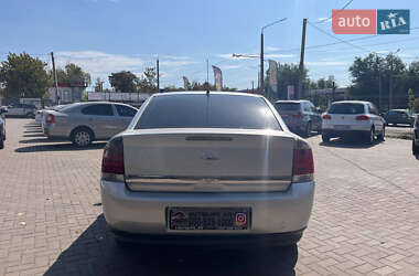 Седан Opel Vectra 2004 в 
