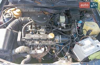 Седан Opel Vectra 1989 в 