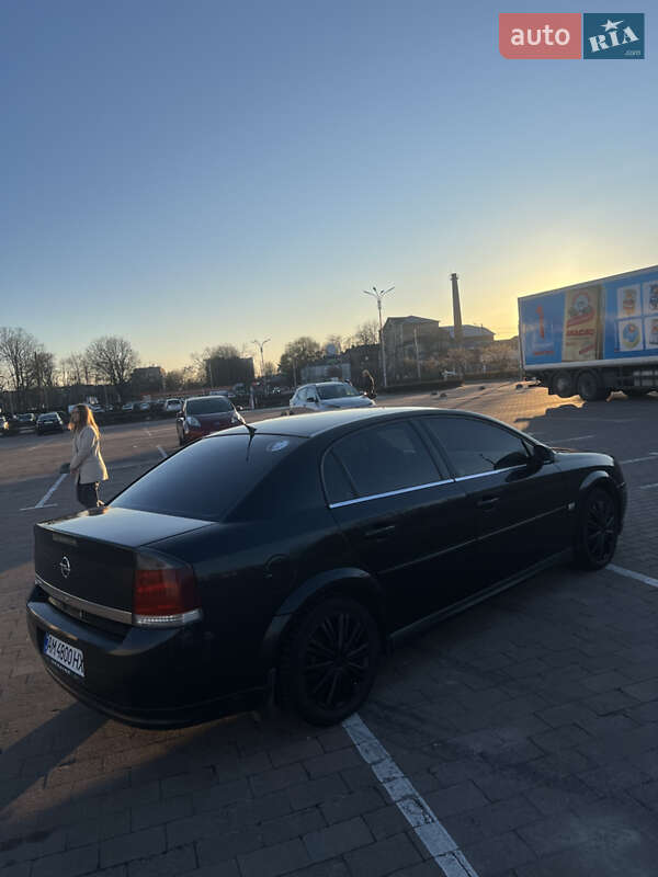 Седан Opel Vectra 2005 в Житомире