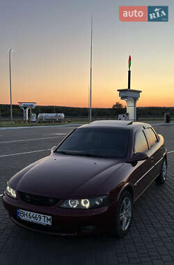 Седан Opel Vectra 1998 в Червонознаменке