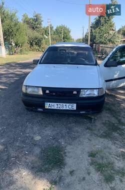 Седан Opel Vectra 1994 в Новоархангельске