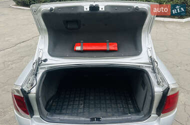 Седан Opel Vectra 2003 в 