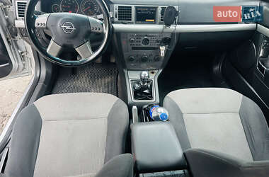 Седан Opel Vectra 2003 в 