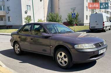 Седан Opel Vectra 1996 в 