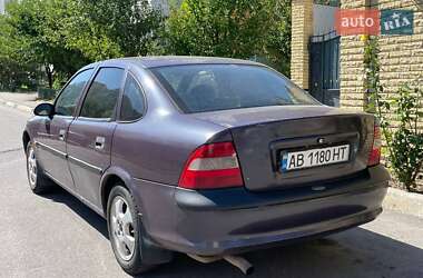 Седан Opel Vectra 1996 в 