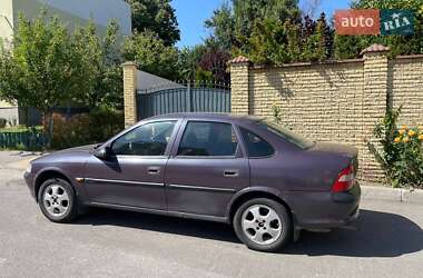 Седан Opel Vectra 1996 в 