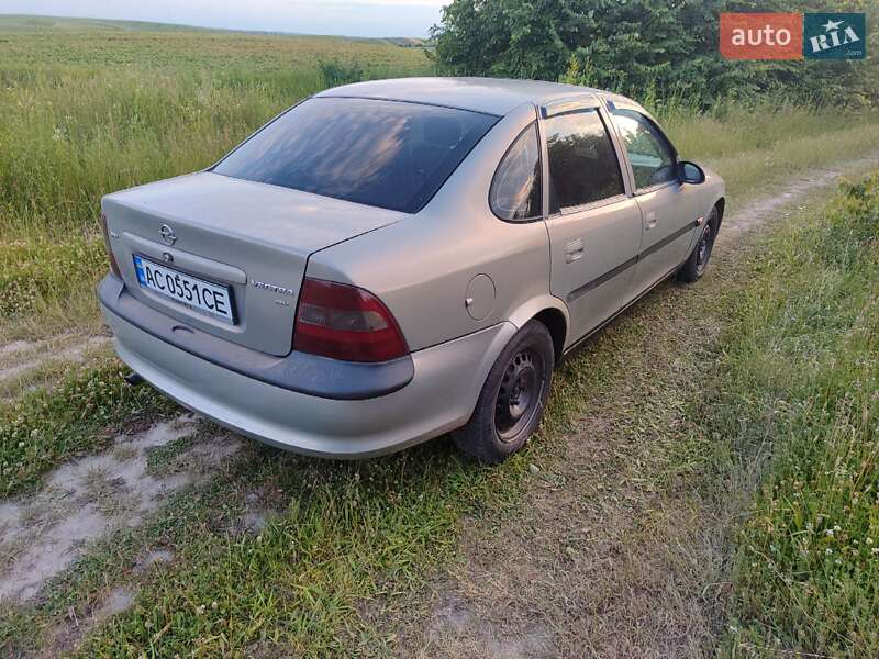 Седан Opel Vectra 1996 в Луцке