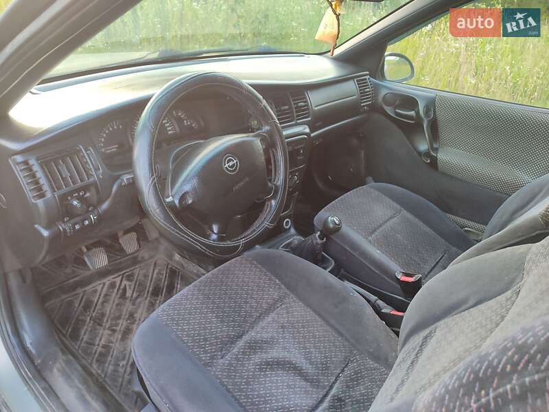 Седан Opel Vectra 1996 в Луцке