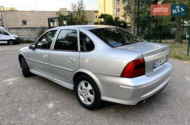 Седан Opel Vectra 2001 в Киеве