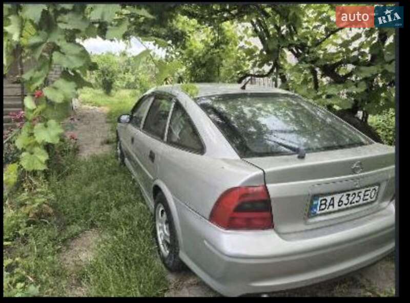 Седан Opel Vectra 2000 в Кропивницком