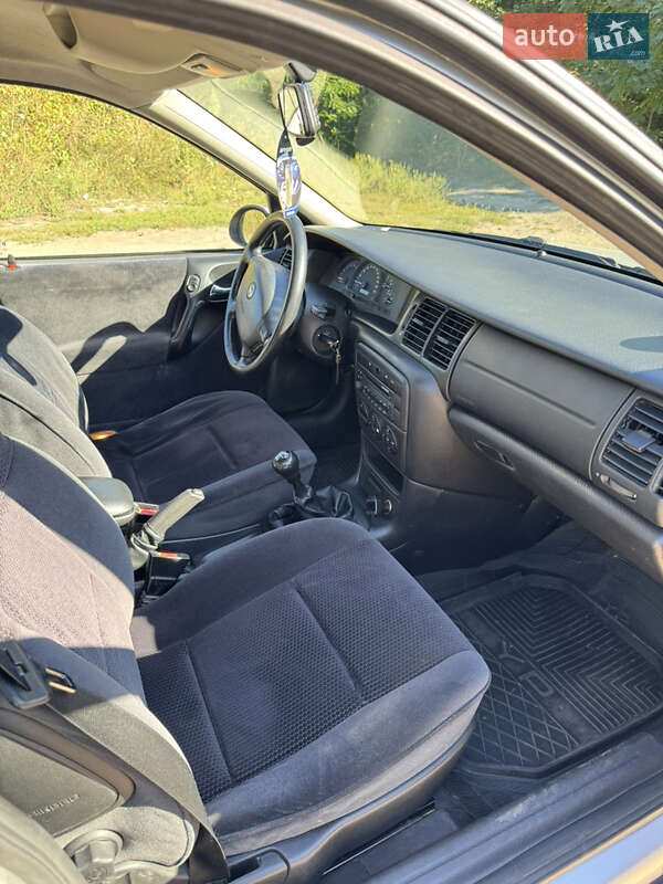 Седан Opel Vectra 2001 в Киеве фото 18 Седан Opel Vectra 2001 в Киеве