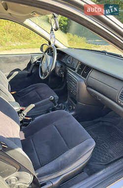 Седан Opel Vectra 2001 в 