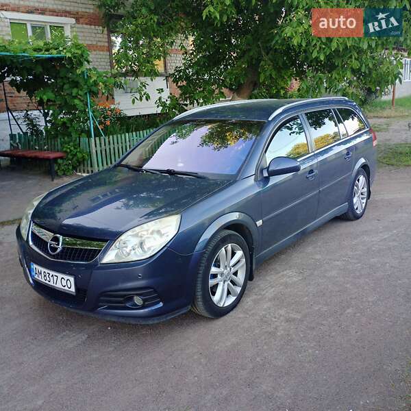Универсал Opel Vectra 2008 в Коростене