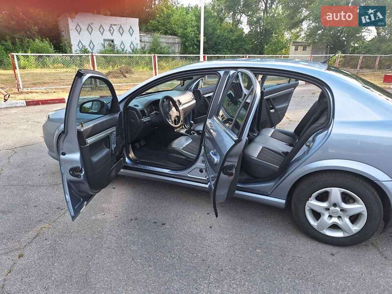 Седан Opel Vectra 2008 в Днепре