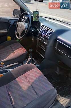 Седан Opel Vectra 1993 в 