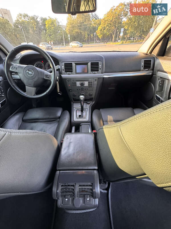 Седан Opel Vectra 2006 в Запоріжжі