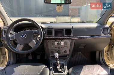 Универсал Opel Vectra 2005 в  фото 17 Универсал Opel Vectra 2005 в