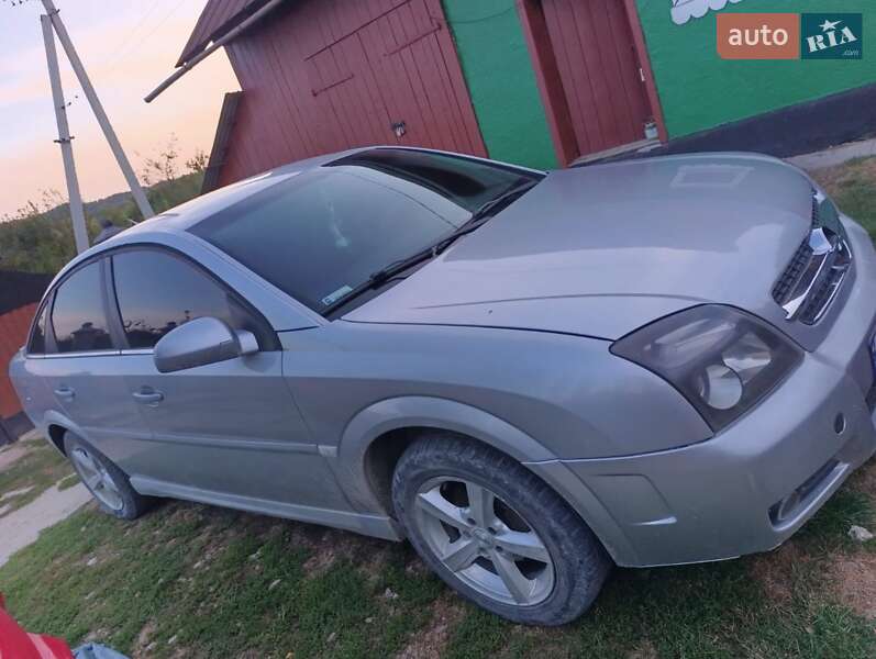 Ліфтбек Opel Vectra 2002 в Чернівцях фото 21 Ліфтбек Opel Vectra 2002 в Чернівцях