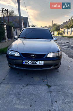 Універсал Opel Vectra 1996 в Хусті