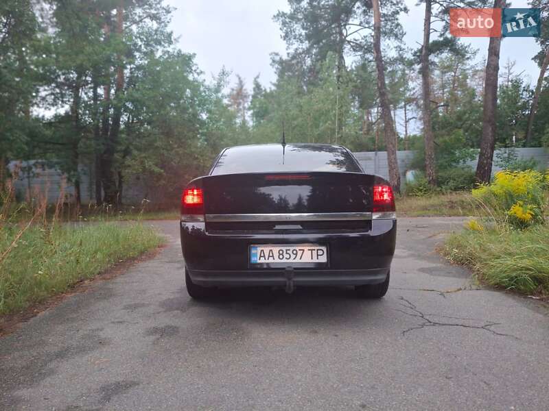 Седан Opel Vectra 2003 в Киеве