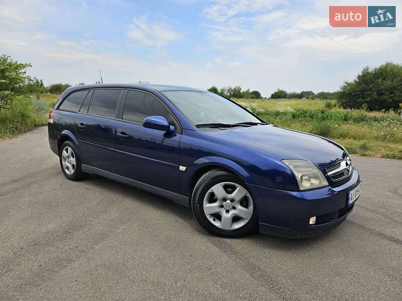 Универсал Opel Vectra 2003 в Обухове