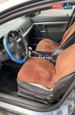Универсал Opel Vectra 2003 в 