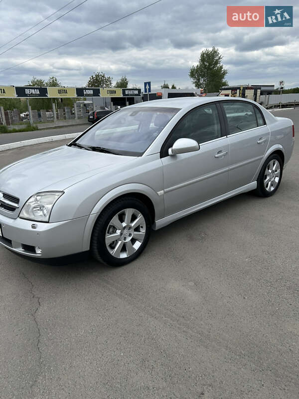 Седан Opel Vectra 2004 в Луцке фото 2 Седан Opel Vectra 2004 в Луцке