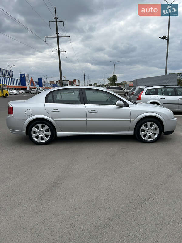 Седан Opel Vectra 2004 в Луцке фото 17 Седан Opel Vectra 2004 в Луцке