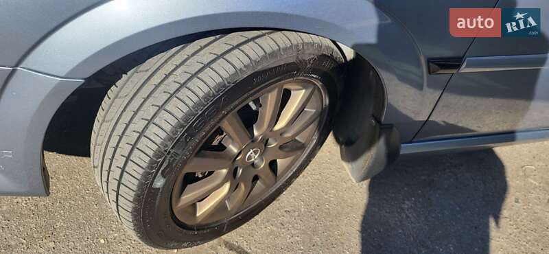 Седан Opel Vectra 2007 в Сумах