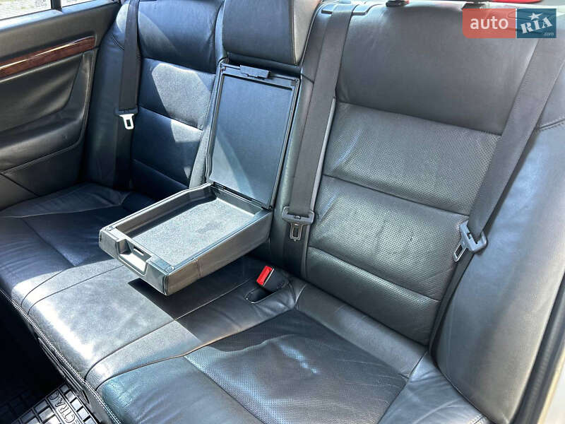 Седан Opel Vectra 2003 в Хмельницком