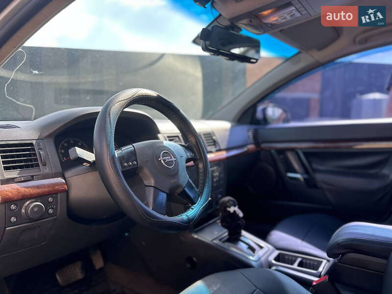 Седан Opel Vectra 2003 в Хмельницком