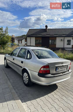 Седан Opel Vectra 1996 в 
