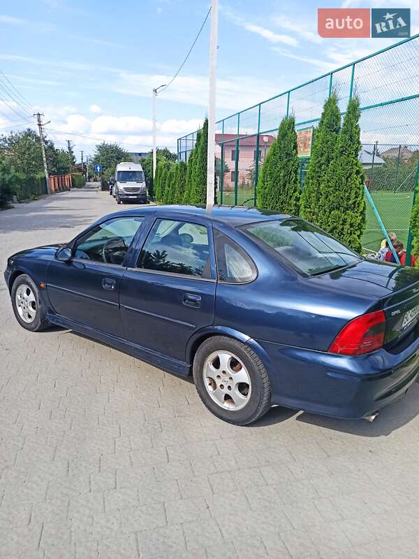 Седан Opel Vectra 2000 в Львове фото 11 Седан Opel Vectra 2000 в Львове