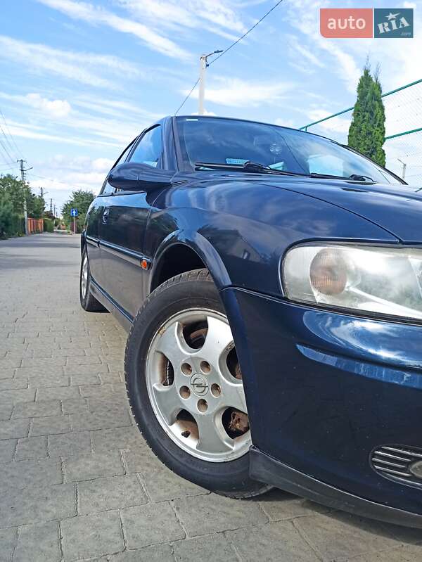 Седан Opel Vectra 2000 в Львове фото 38 Седан Opel Vectra 2000 в Львове