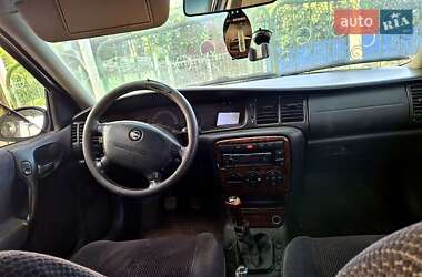 Седан Opel Vectra 1999 в 