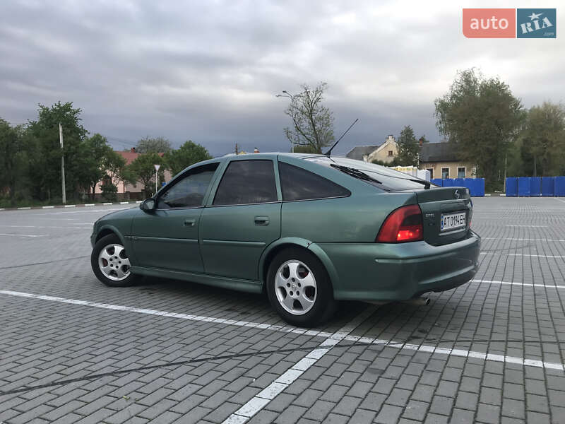 Лифтбек Opel Vectra 1999 в Коломые